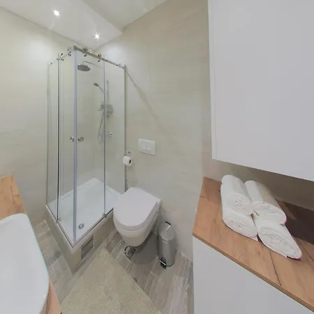 Arena Big Luxury With Free Parking * Novi Sad