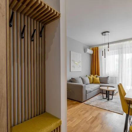 Arena Big Luxury With Free Parking Apartment Novi Sad