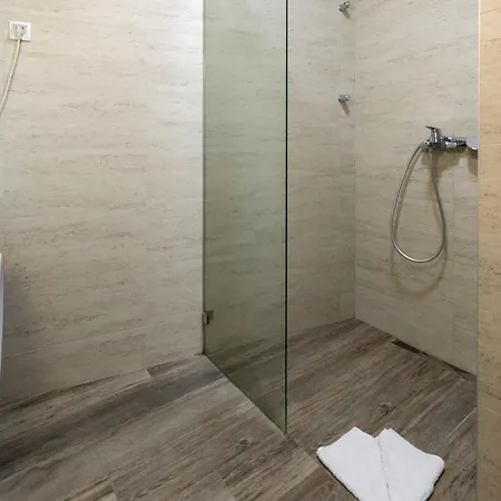 Apartment Arena Big Luxury Novi Sad