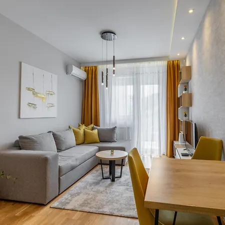 Arena Big Luxury With Free Parking Novi Sad