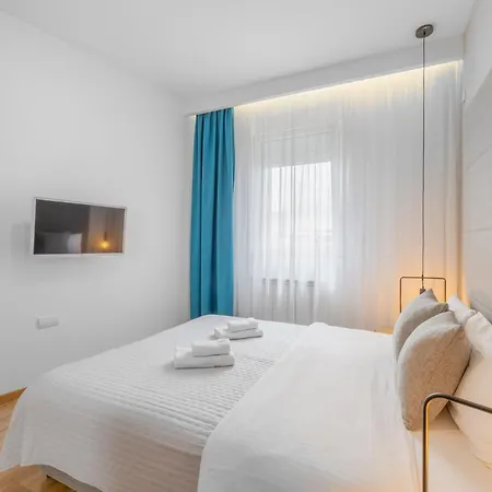 Arena Big Luxury With Free Parking *