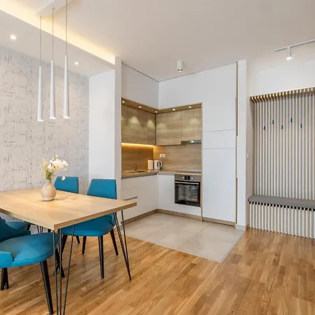 Arena Big Luxury With Free Parking *